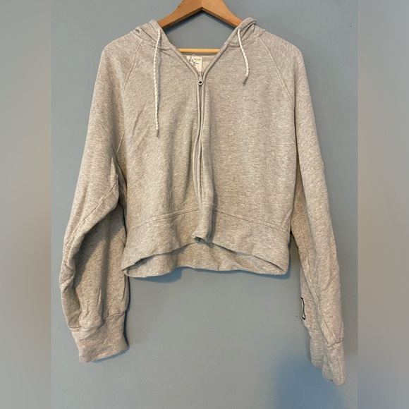 Aerie Gray Cropped Relaxed cropped Hoodie - Picture 1 of 5